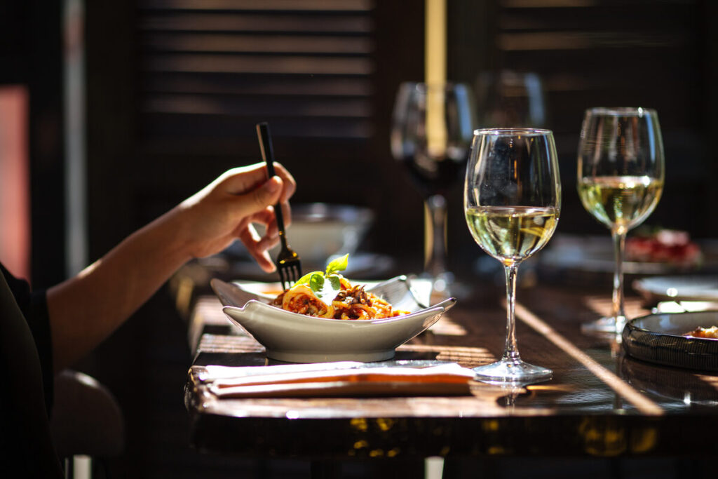 A Food Lover’s Guide to Dining in Jackson’s Bemis Historic District: Hidden Gems and Local Favorites